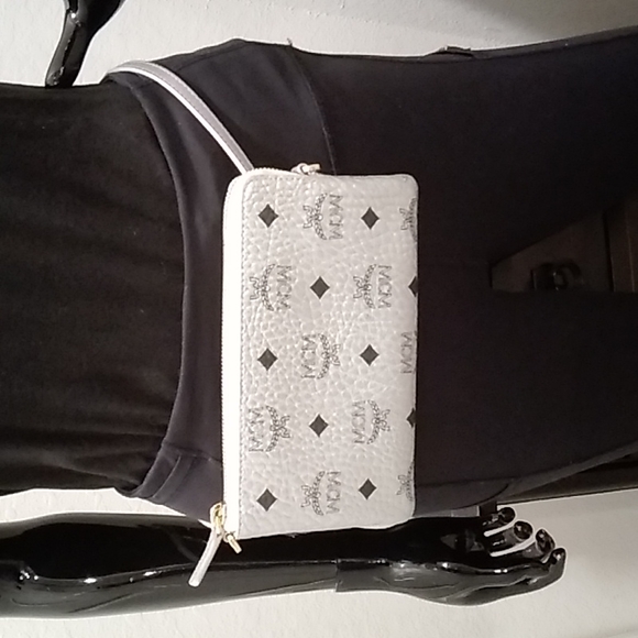 MCM Crossbody Fanny Pack - Picture 7 of 11